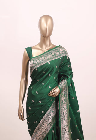 Beautiful Banarasi Saree – Code: ML25A126